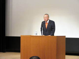 基調講演をする池田（公社）日本ニュービジネス協議会連合会長