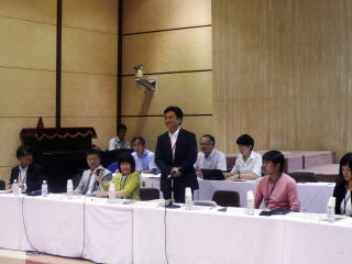 第３分科会で挨拶をする山口佐賀県知事